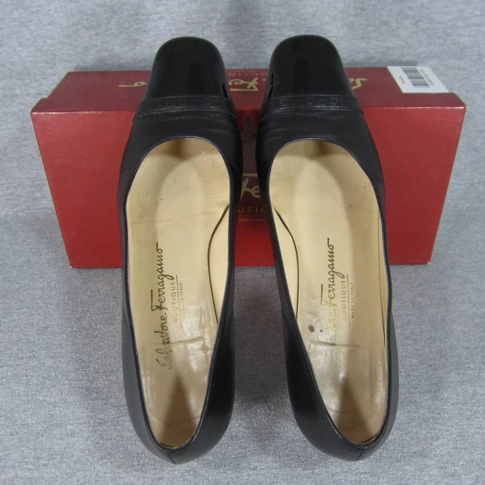 Salvatore Ferragamo Riguccia Pump 9 AA Black Leather Patent Cap Toe Slip On Heel